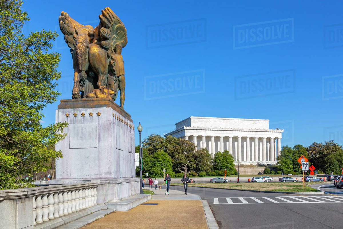 View of The Arts of Peace Sculptures and Lincoln Memorial, Washington D