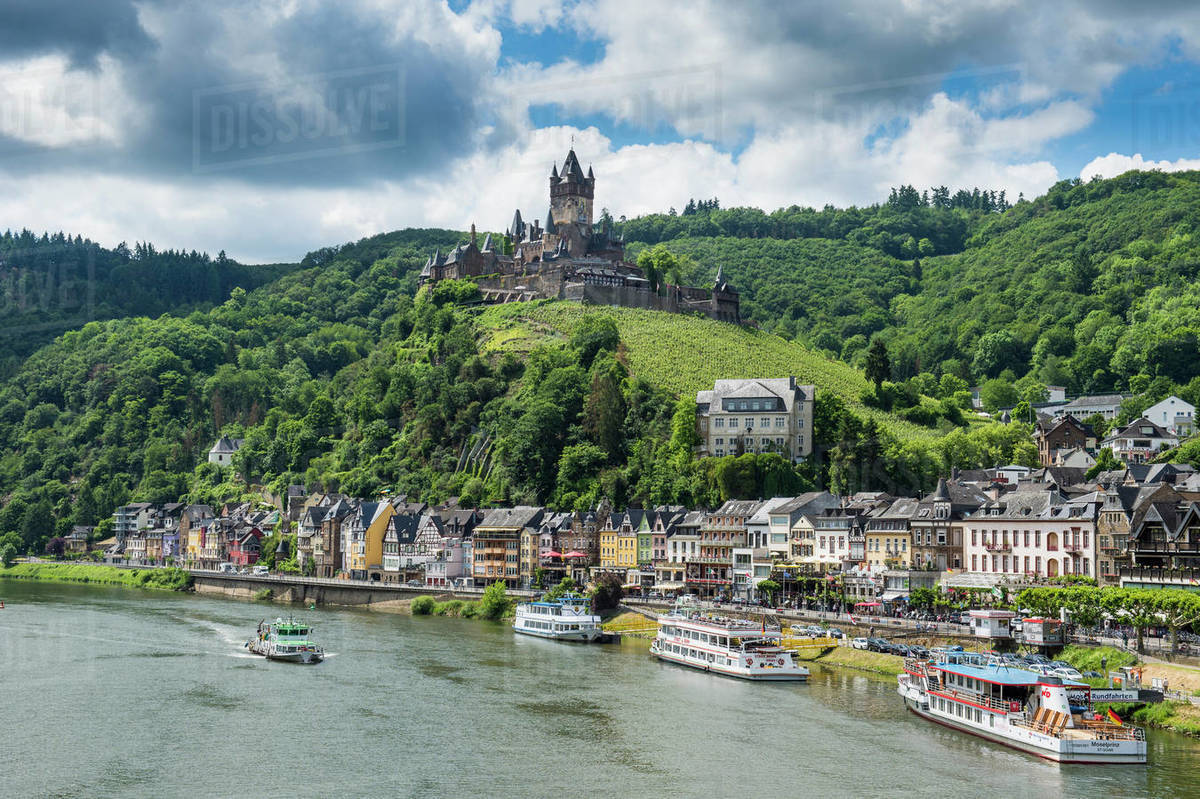 Imperial castle of Cochem on the Moselle, Moselle Valley, Rhineland ...