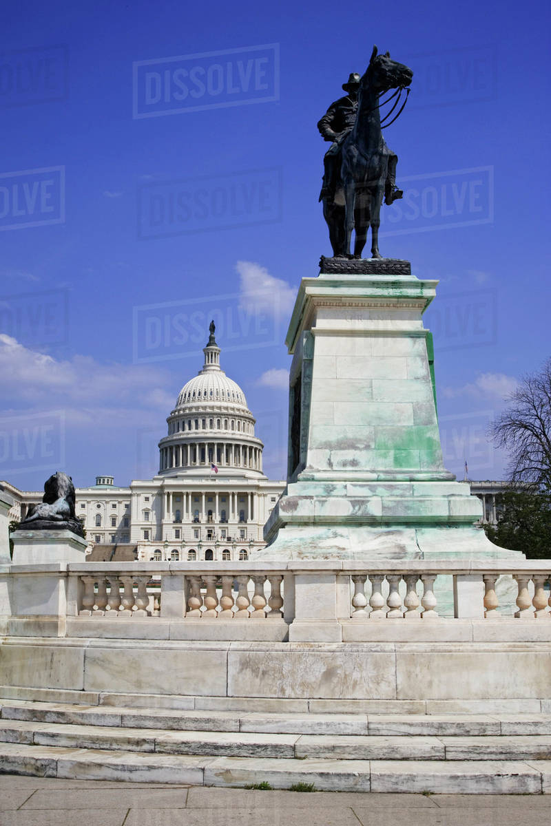 USA Washington DC View Of The Capitol Building And Ulysses S Grant Memorial USA Washington DC View Of The Capitol Building And Ulysses S Grant Memorial